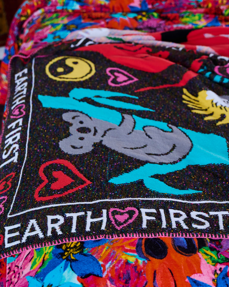 Kip&Co x Jenny Kee Our Precious Planet Knitted Blanket