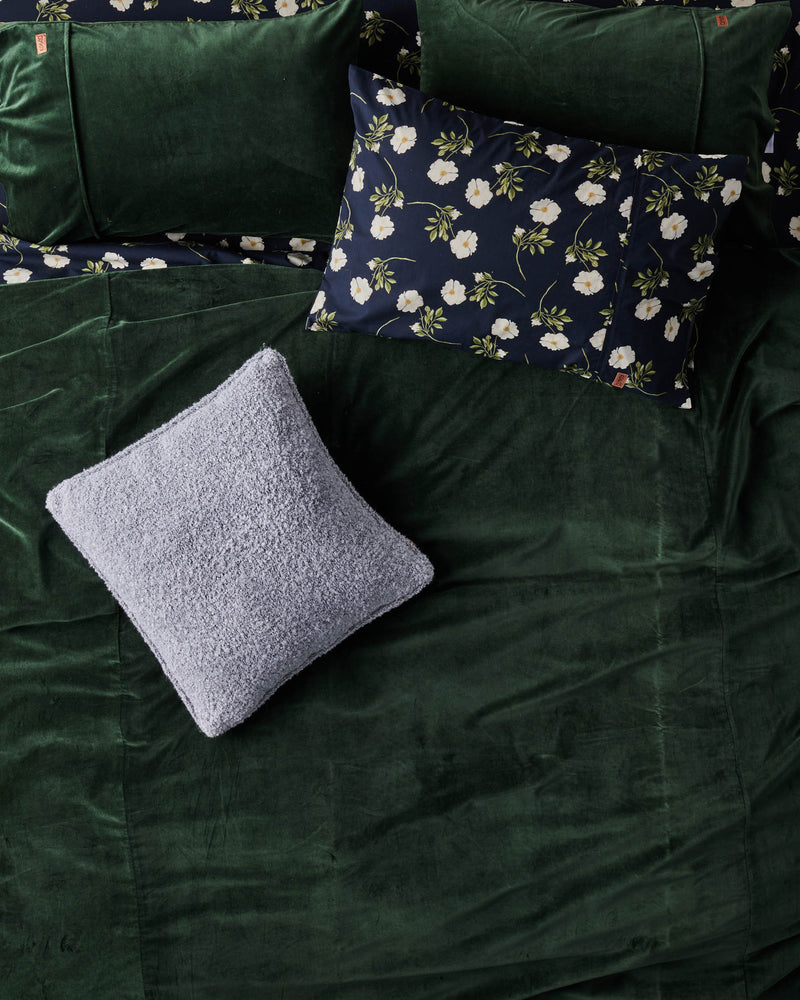 Kombu Green Velvet Pillowcases