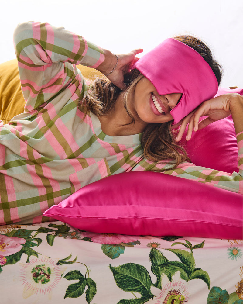 Perfect Pink Block Out Silk Eye Mask